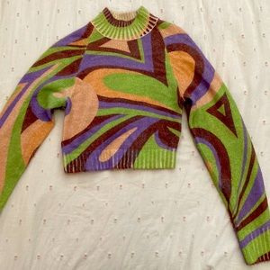 mock neck sweater crop!